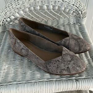 Python print flats by Tom. Size 10.